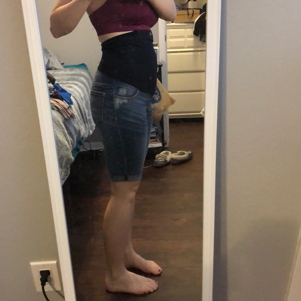 Maternity shorts